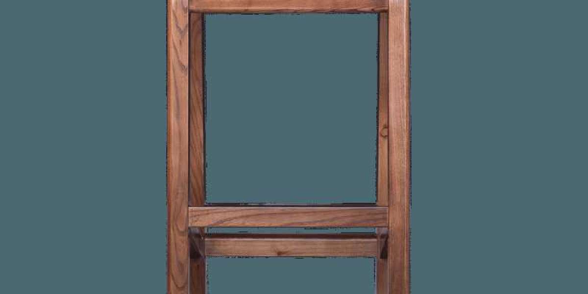 What grade does oak furniture belong to?